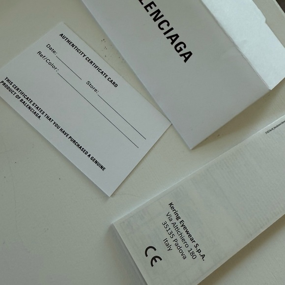 Balenciaga Black Sunglasses with Gold Detail - Picture 7 of 14